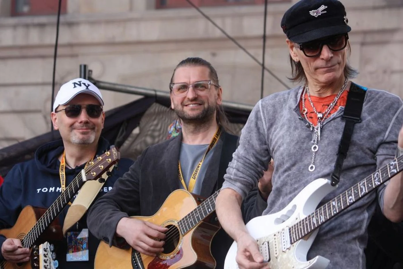 Guitar World Record 2023, Adam Palma, Leszek Możdżer, Steve Vai, photo credit: Maciej Warda/TopGuitar